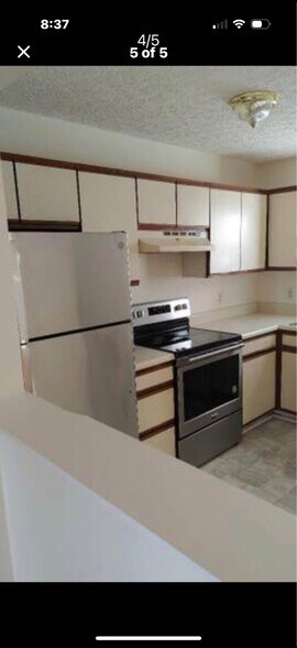 Building Photo - 125 White Pine Ct