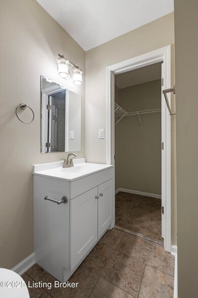 Building Photo - 1016 Payne St