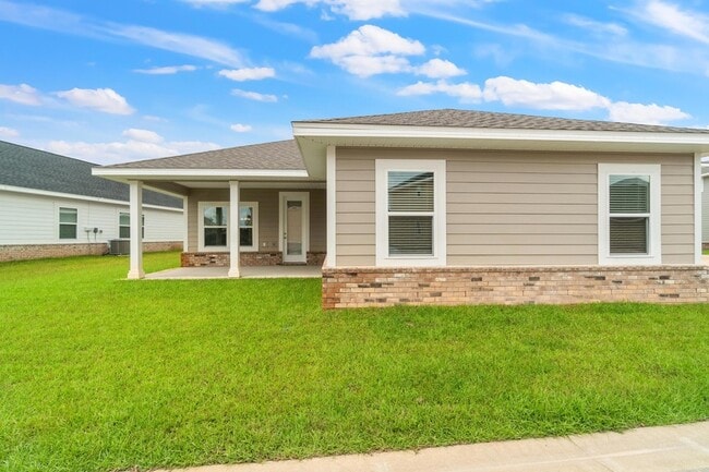 Building Photo - 215 Speckled Trout Ln N