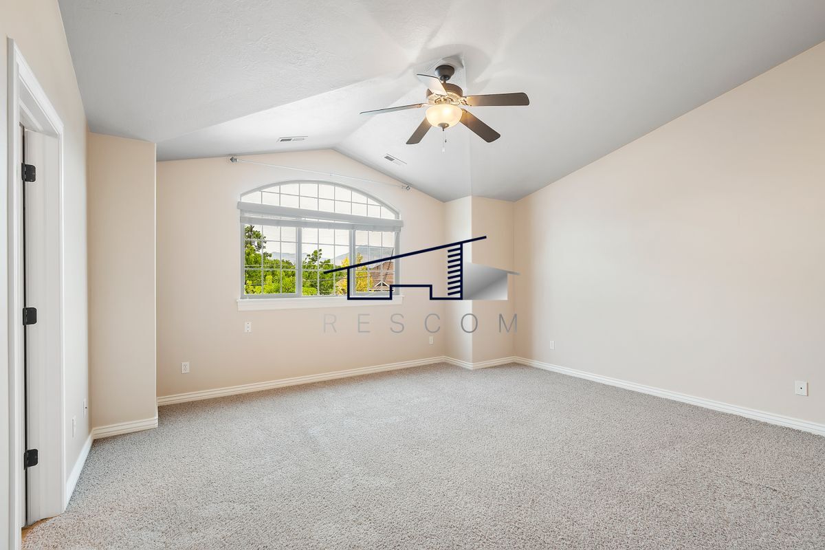 Building Photo - 757 W 4400 S
