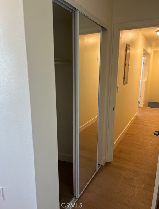 Building Photo - 411 E 99th St