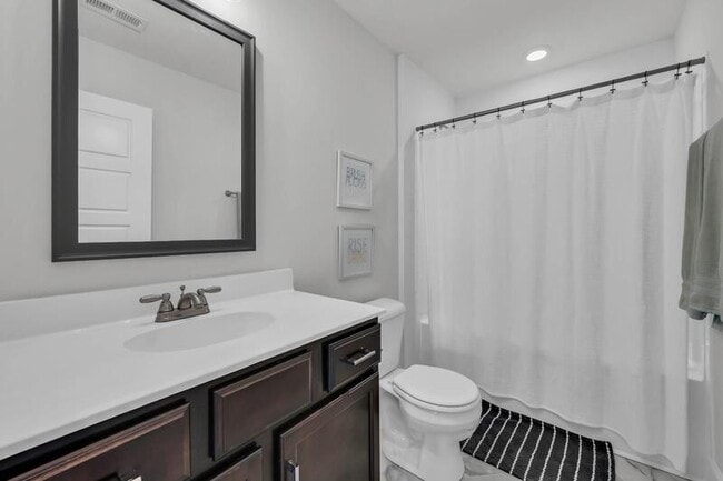 Building Photo - 441 Pomeroy Dr