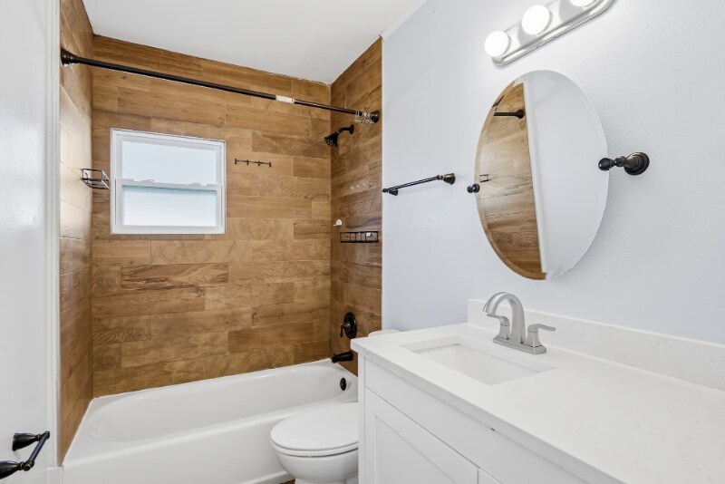 Building Photo - 917 56th Ave N