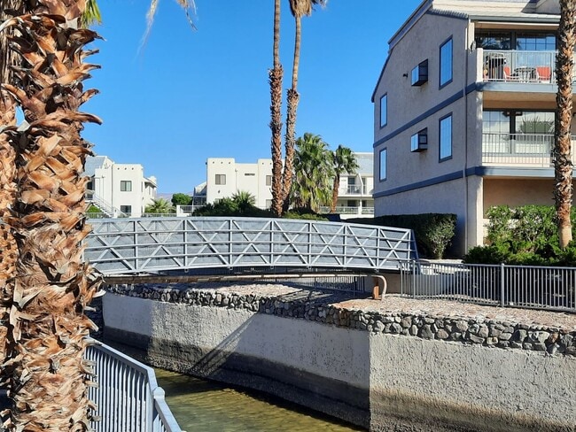 Building Photo - Affordable 2bed/2 bath Condo is Beautiful ...