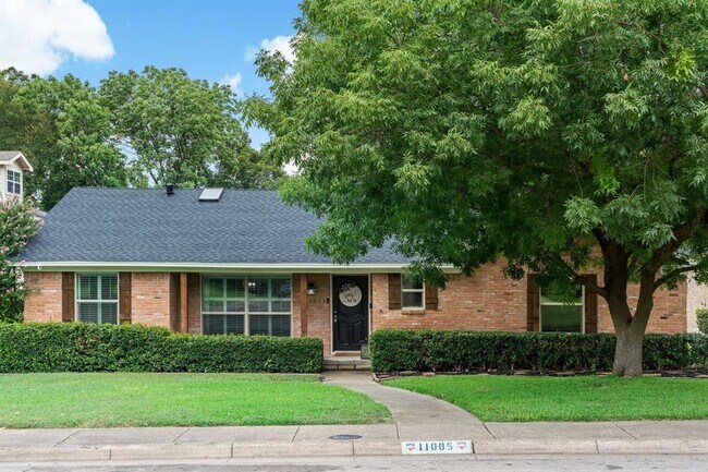 Building Photo - 11005 Carissa Dr