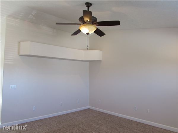 Building Photo - 18562 Laser Dr