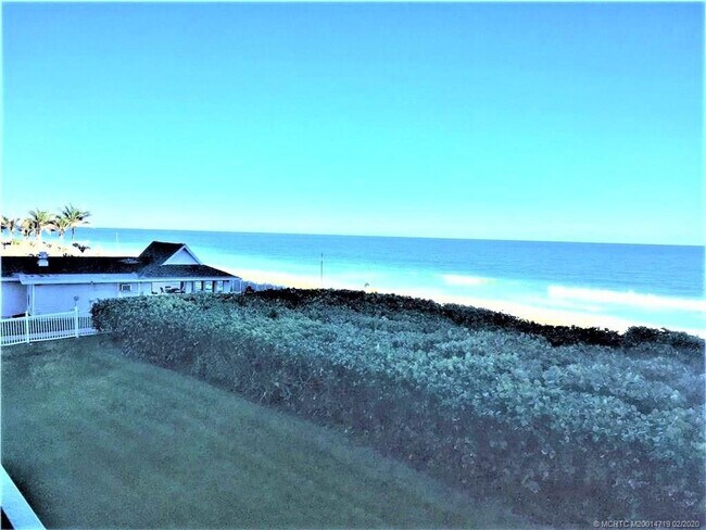 Building Photo - 9900 S Ocean Dr