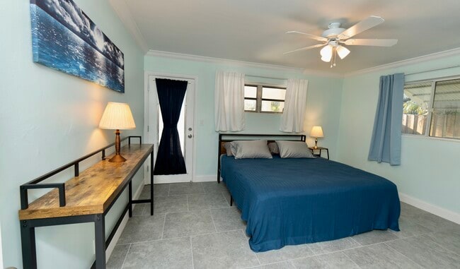 Building Photo - 3693 NE 20th Ave