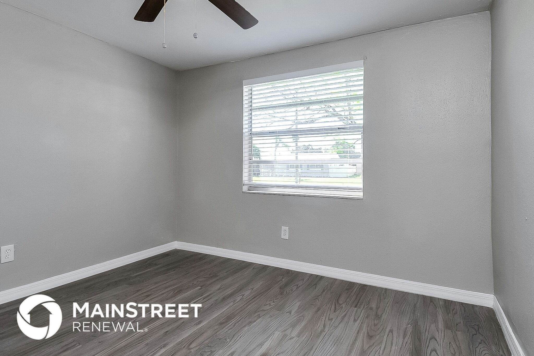 Building Photo - 505 Florida Cir S