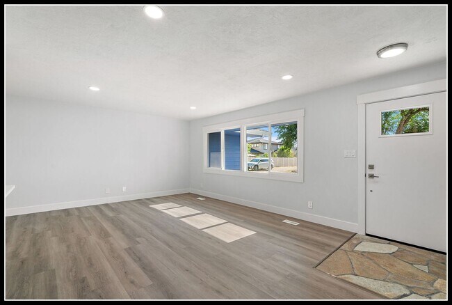 Building Photo - 3 Acre Horse Ranch & Home Rental SE Boise ...