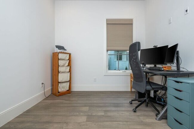 Building Photo - Welcome To The Sophia - Your Perfect Retreat in Historic Druid Hills!