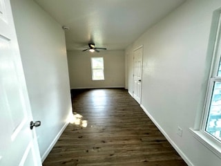 Building Photo - 300 N Oak Dr