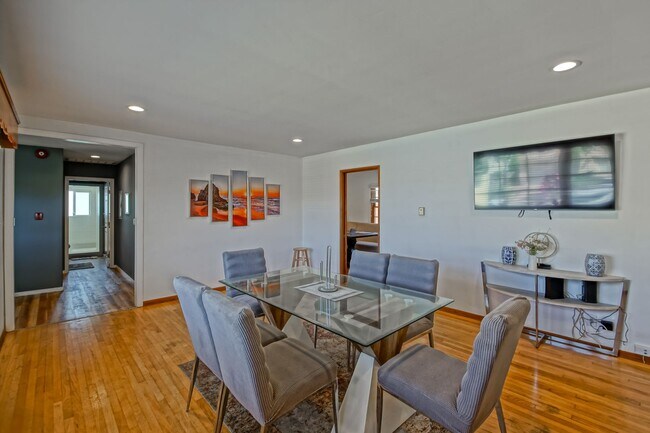 Building Photo - 2338 W 239th St