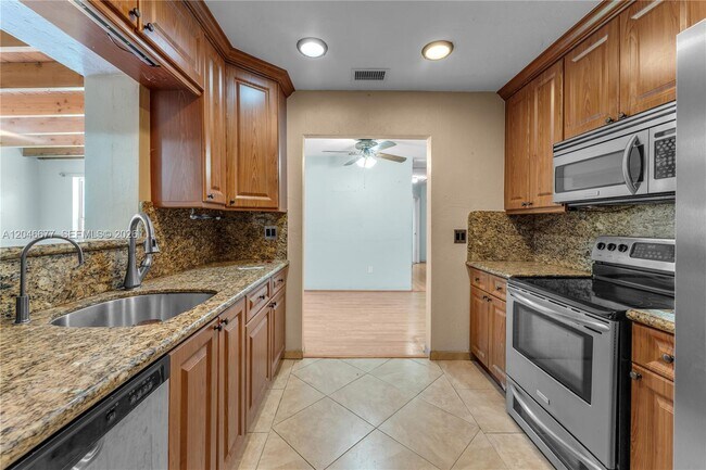 Building Photo - 16721 SW 298th Terrace