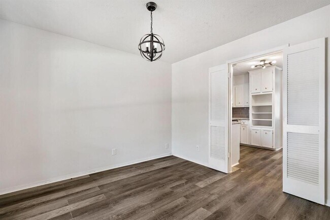 Building Photo - 23410 Earlmist Dr