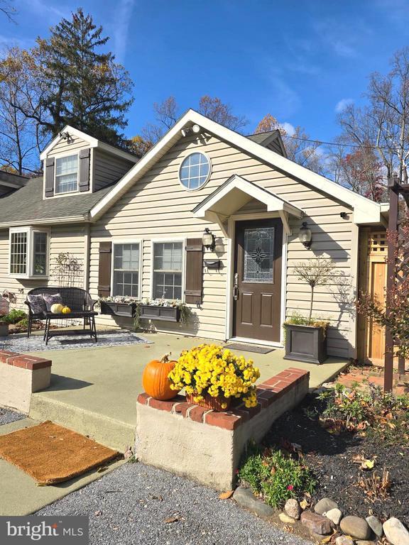 Building Photo - 1951 Conestoga Rd