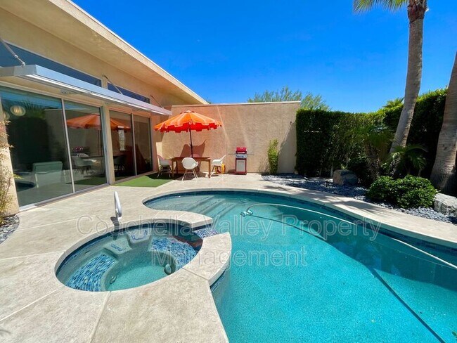 Building Photo - 2706 Alexander Club Dr