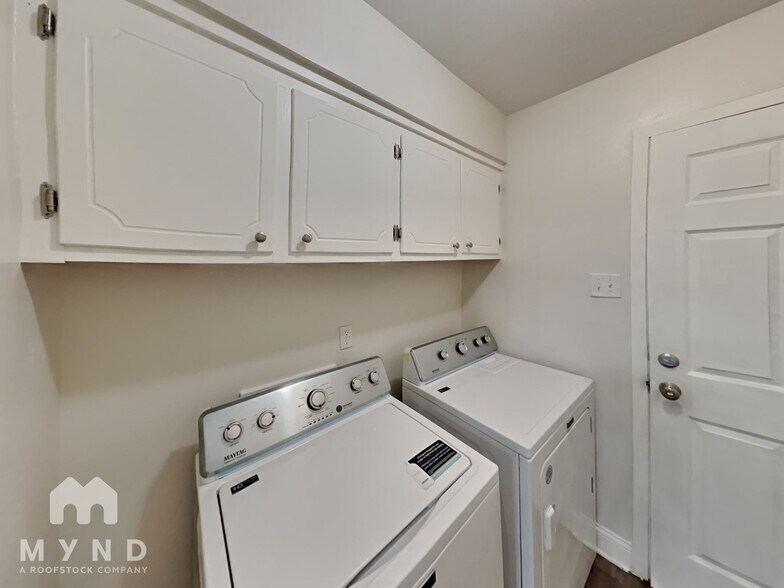 Building Photo - 11362 Quail Run St