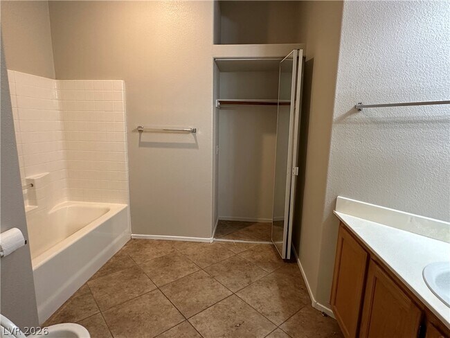 Building Photo - 5244 Ladyhawk Way