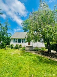 Building Photo - 40 Carpenter Pl