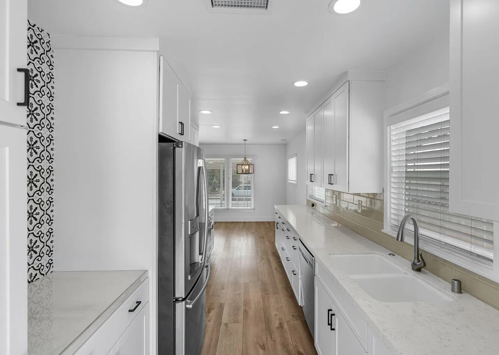 Building Photo - 15017 Bodger Ave