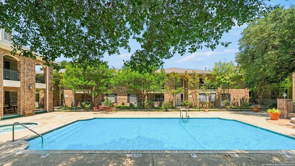 Building Photo - 1819 Babcock Rd