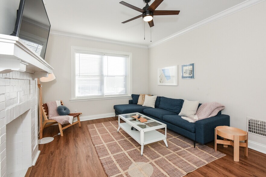 Building Photo - 2015 McNair Ave