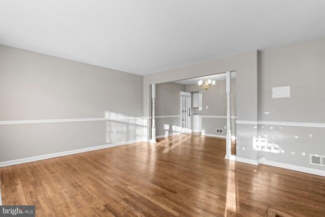 Building Photo - 11904 N Marlton Ave