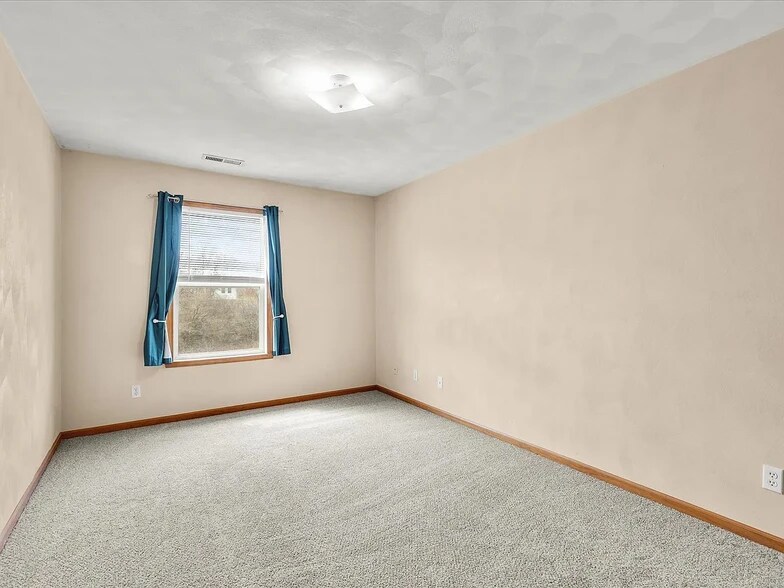 Building Photo - 10184 Metalmark Ln