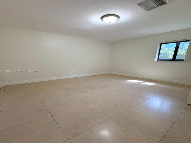 Building Photo - 10431 SW 54th St