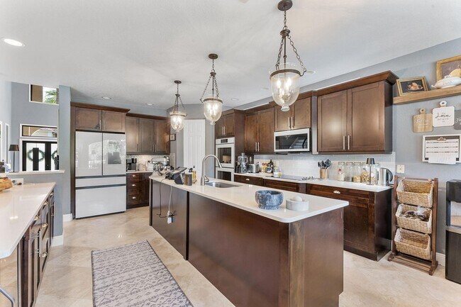 Building Photo - 9173 Delemar Ct