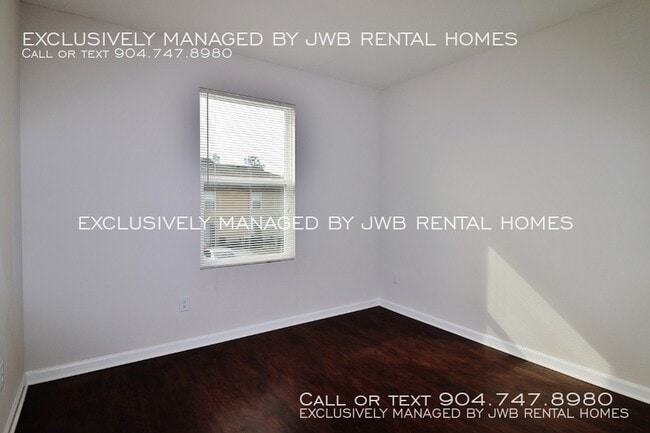 Building Photo - 8482 McGirts Village Ln