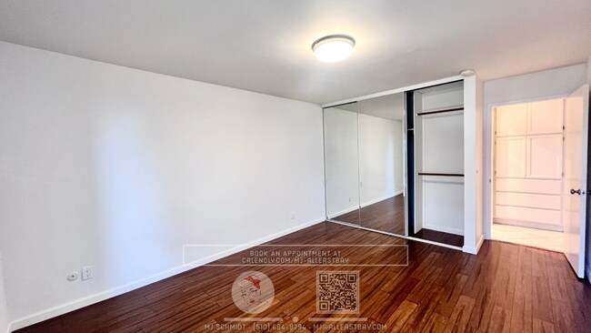 Building Photo - Beautiful large 1 bedroom with Hardwood la...