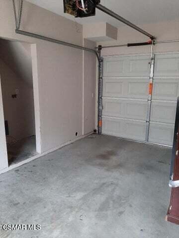 Building Photo - 7337 Balboa Blvd