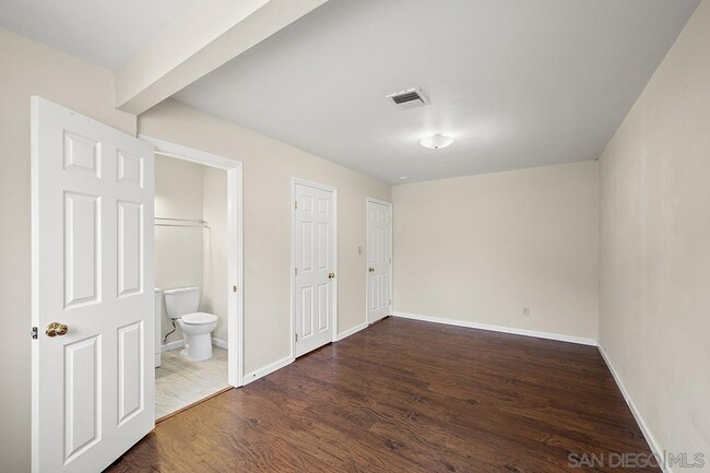 Building Photo - 4148 Cole Way