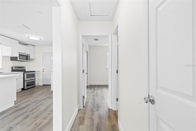 Building Photo - 6708 S Juanita St
