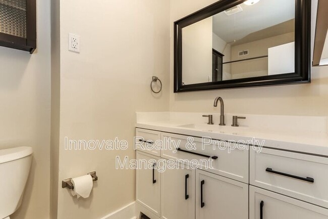 Building Photo - 8520 Verree Rd
