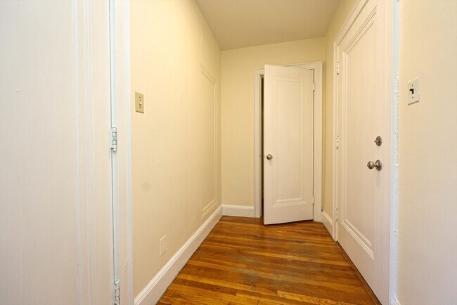 Building Photo - 195 Thomas Burgin Pkwy