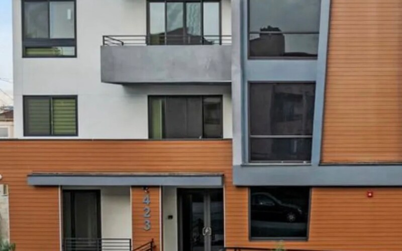 Building Photo - 423 Oak St