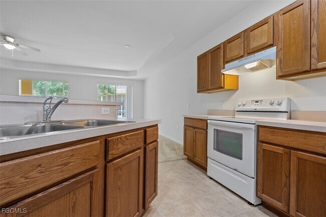 Building Photo - 16217 Via Solera Cir