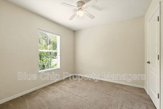 Building Photo - 13800 Golden Russet Dr