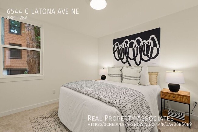 Building Photo - 6544 Latona Ave NE