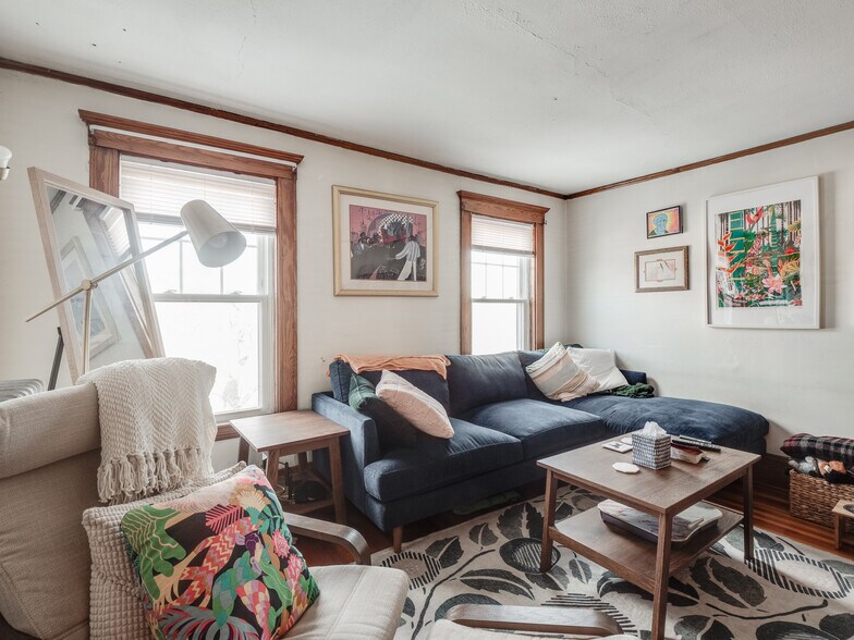 Building Photo - 60 Powder House Blvd