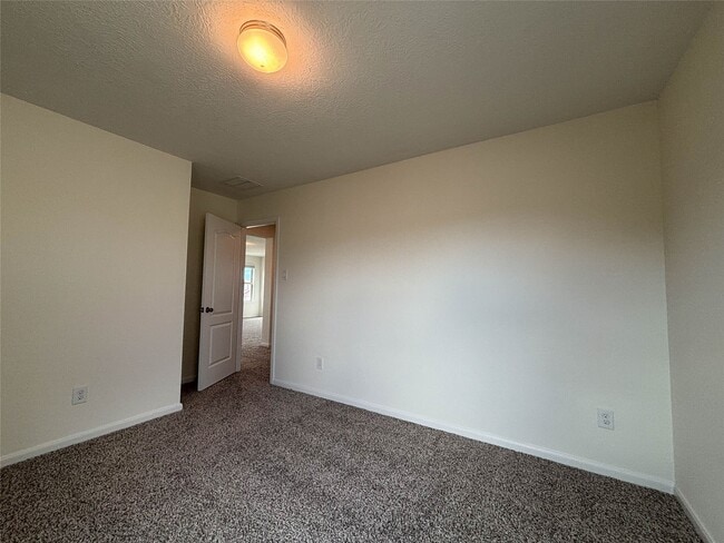 Building Photo - 2527 Boxwood Park