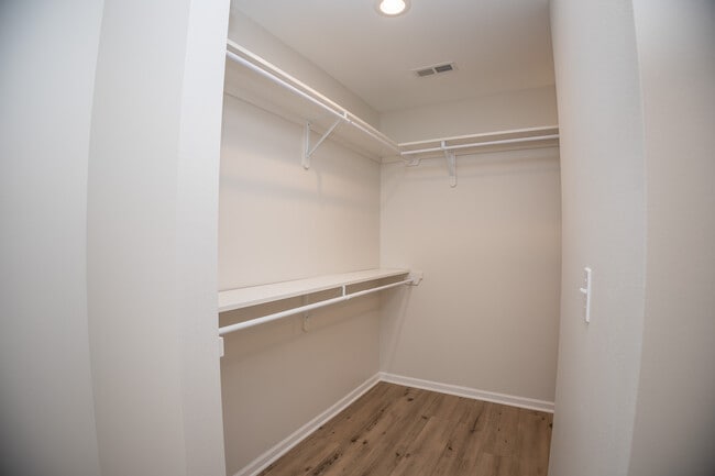 Building Photo - 836 El Dorado Dr