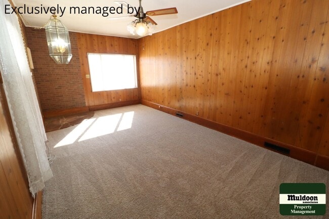 Building Photo - Main Level Living, Close to Ft Carson. 1  ...