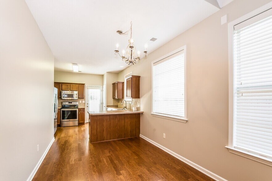Building Photo - 12321 Longleaf Oak Trail