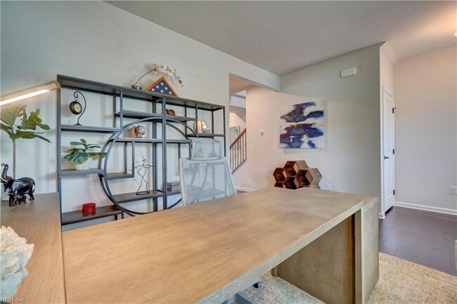 Building Photo - 800 Corcormant Ln