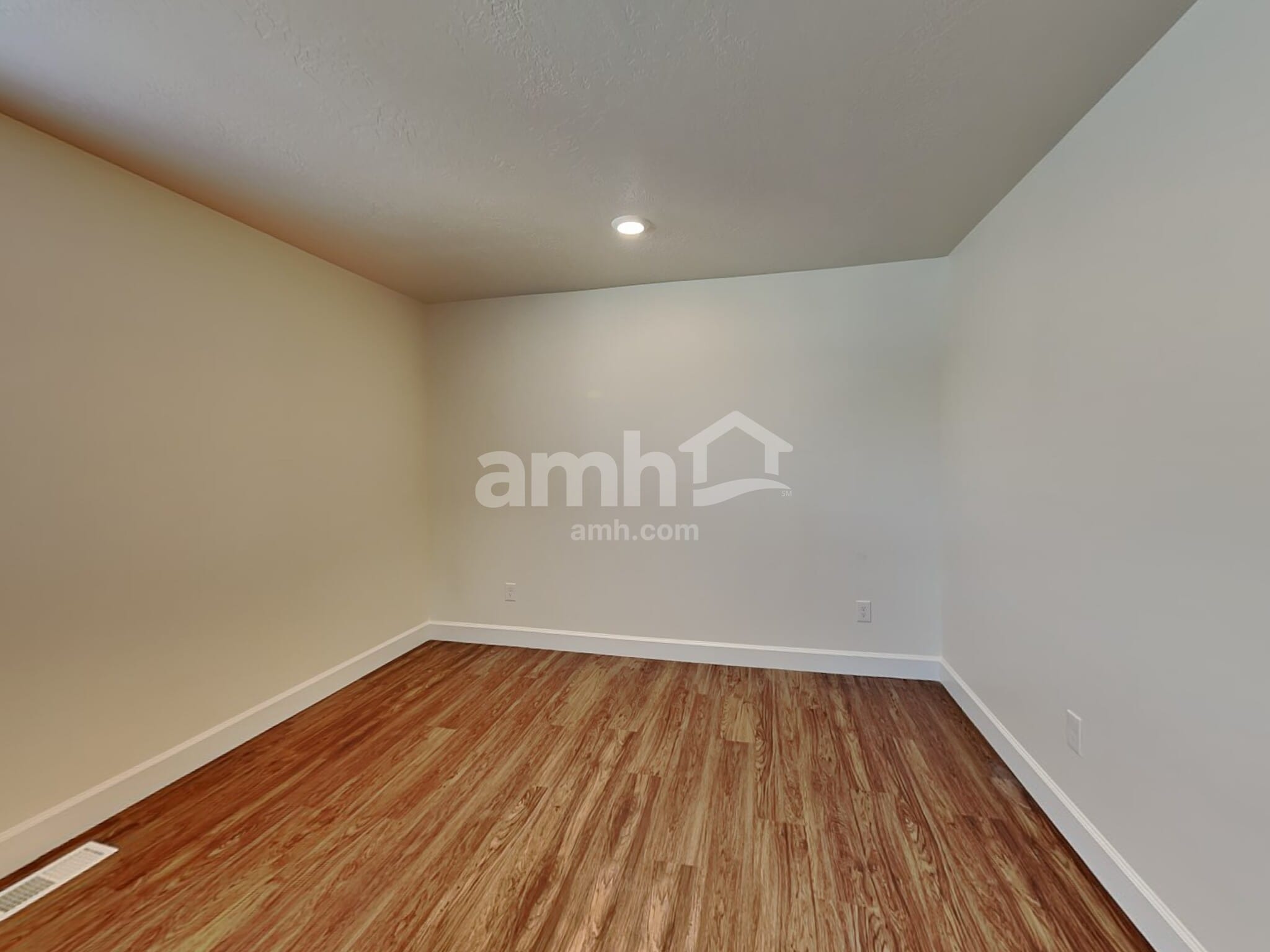 Building Photo - 2330 E Wild Horse Way