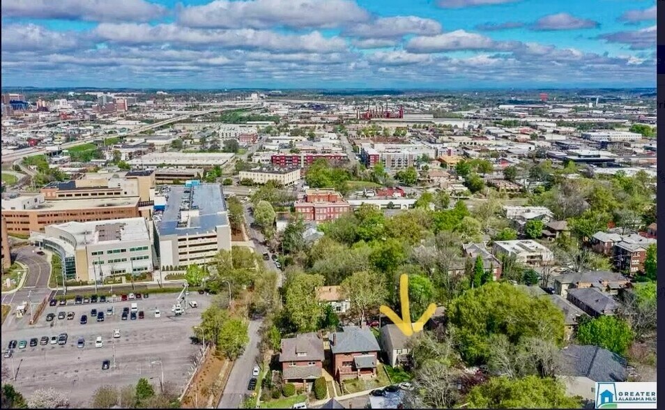 Building Photo - 2808 10th Ct S